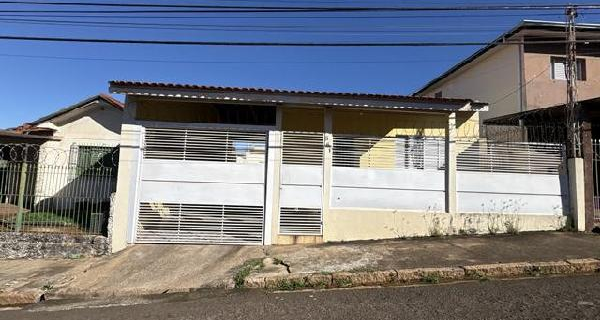 SP/BAURU - Casa em JARDIM BELA VISTA