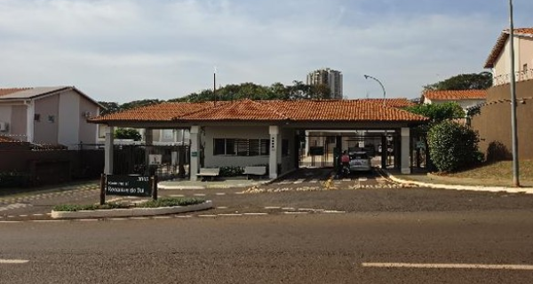 SP/RIBEIRAO PRETO - Casa em VILA DO GOLFE
