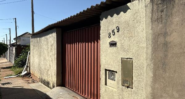 SP/VOTUPORANGA - Casa em PARQUE RESIDENCIAL ANNA MUNHOZ ALVARES