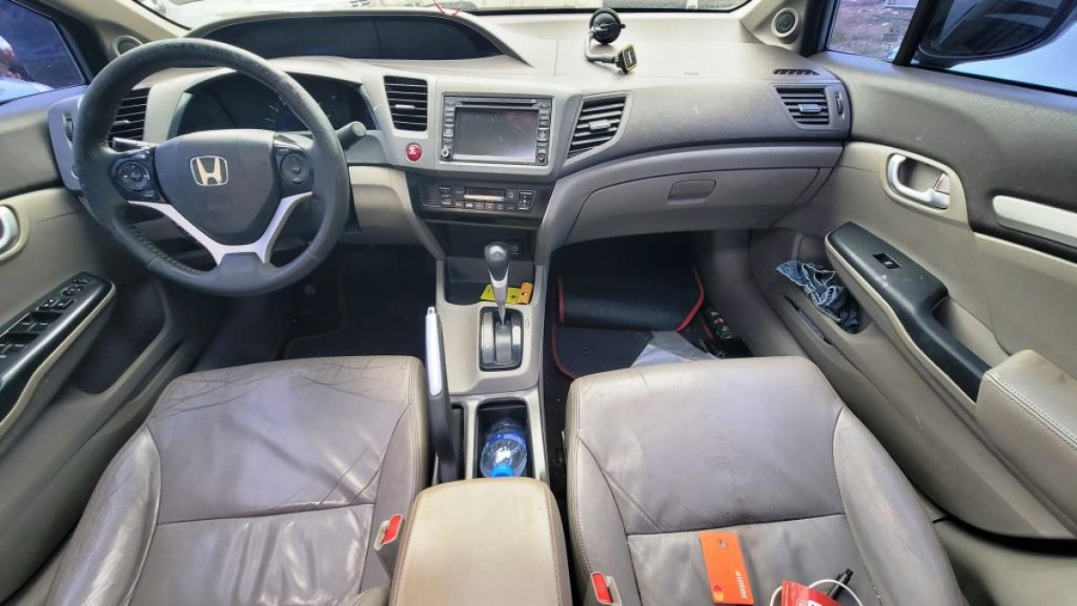 Honda/Civic EXS - 2012/2013 — foto 15 de 37