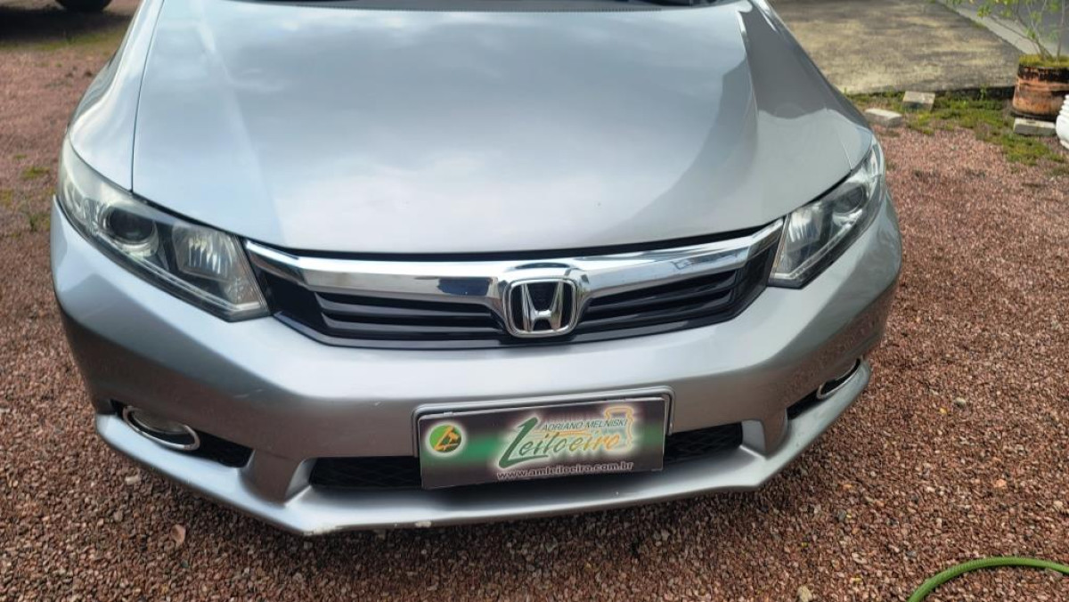 Honda/Civic EXS - 2012/2013 — foto 31 de 37