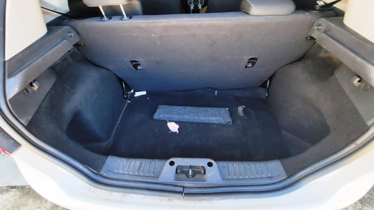Ford/Fiesta HA 1.6L SE A - 2015/2015 — foto 31 de 35