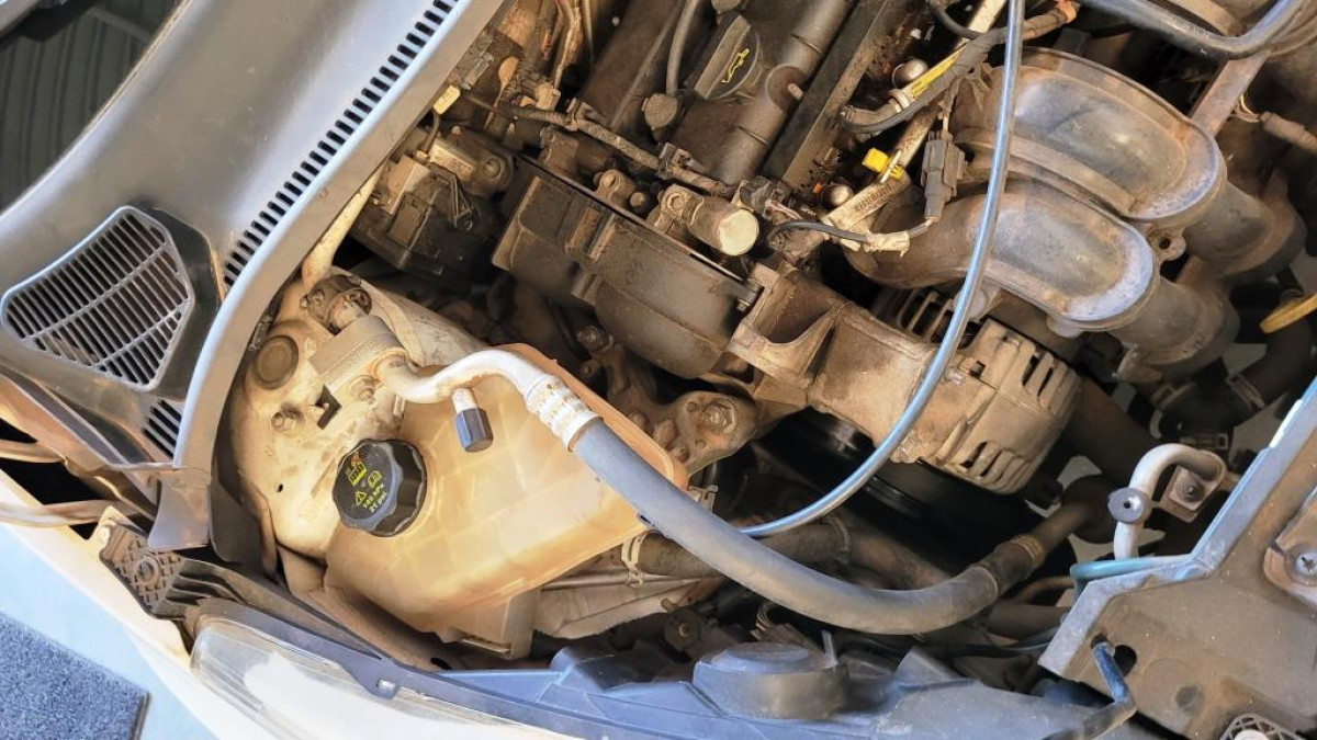 Ford/Fiesta HA 1.6L SE A - 2015/2015 — foto 34 de 35