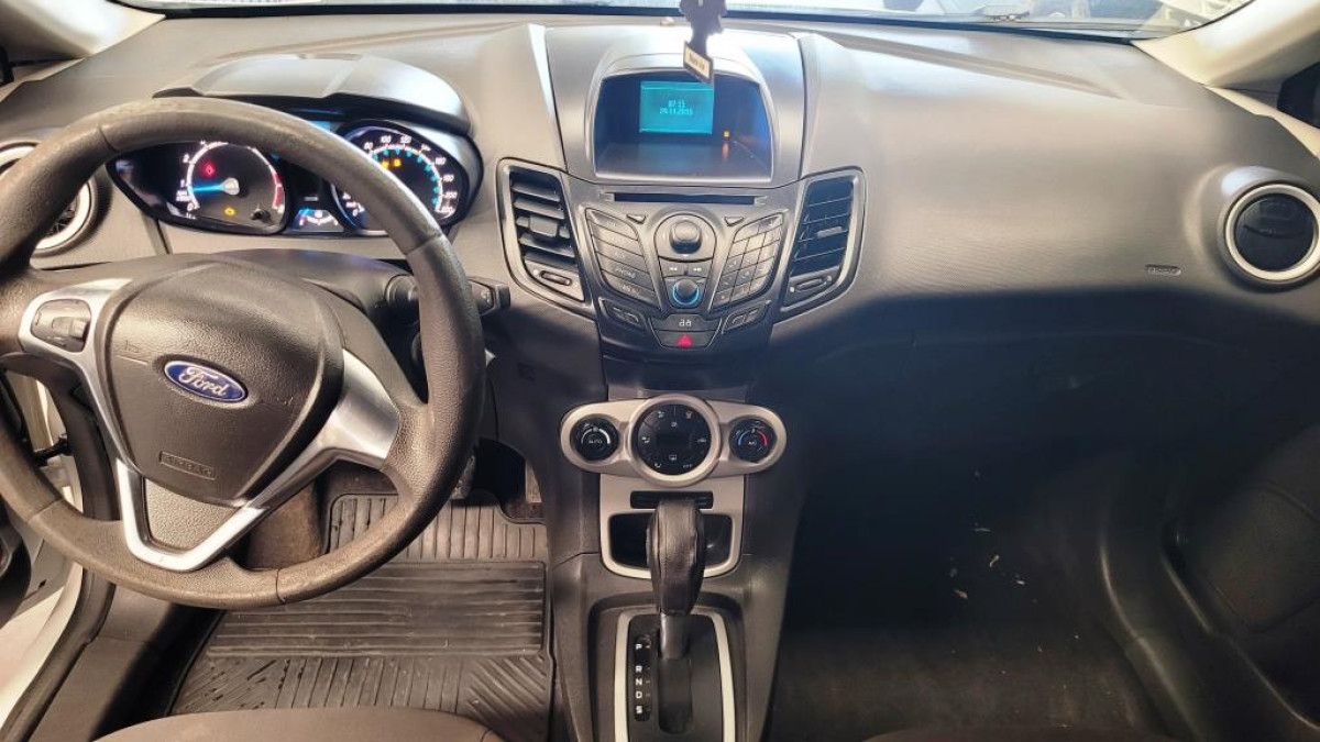 Ford/Fiesta HA 1.6L SE A - 2015/2015 — foto 22 de 35