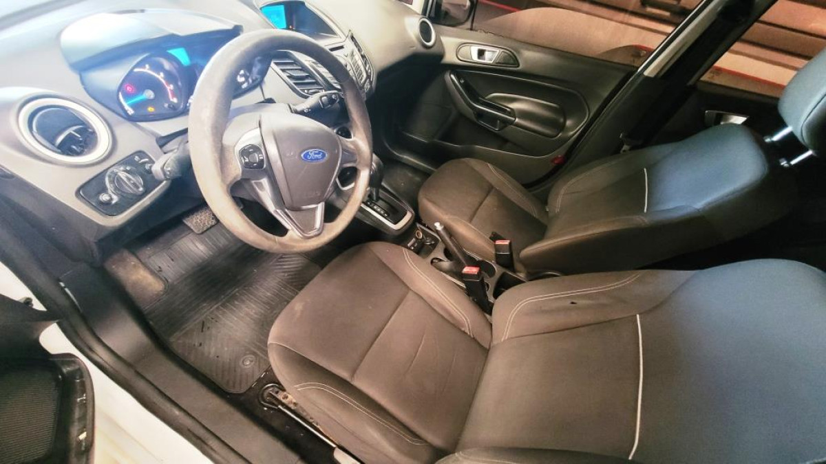 Ford/Fiesta HA 1.6L SE A - 2015/2015 — foto 27 de 35