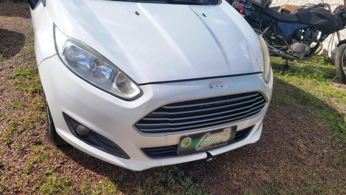 Ford/Fiesta HA 1.6L SE A - 2015/2015 — foto 7 de 35