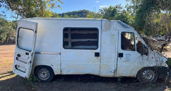 SUCATA INSERVÍVEL - AUTOMÓVEL - Fiat Ducato