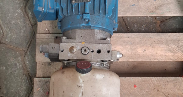 MINI UNIDADE HIDRÁULICA 2 HP WEG, REF. B