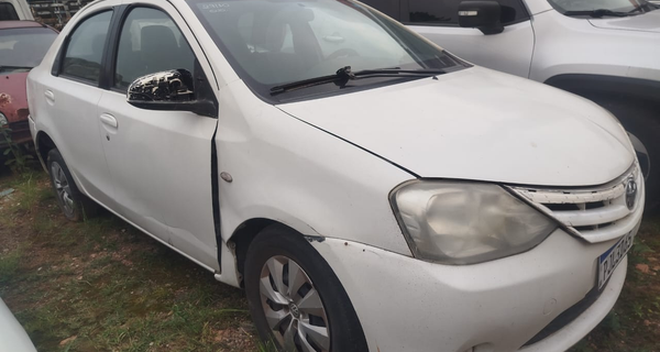 AUTOMÓVEL TOYOTA ETIOS SD XS - ANO 2016