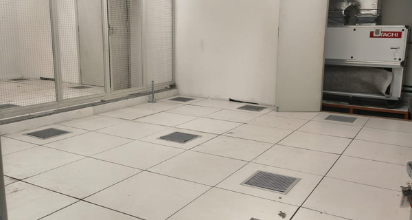 PISO ELEVADO 50X50CM COM ESTRUTURA - 20,02 M²