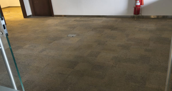 PISO ELEVADO 50X50CM COM ESTRUTURA - 22,46 M²