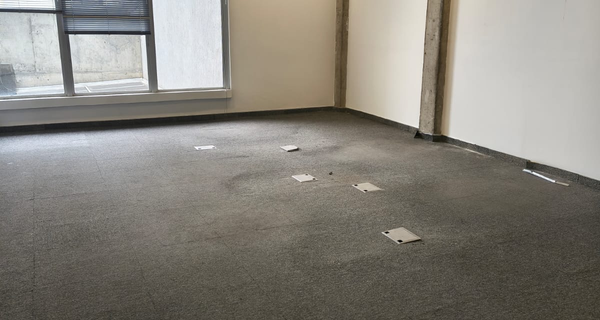 PISO ELEVADO 50X50CM COM ESTRUTURA - 30,13 M²