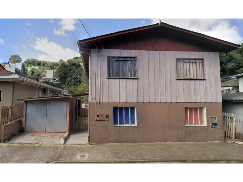 Casa - Rua Ernesto Hachmann, 993 - Capinzal/SC