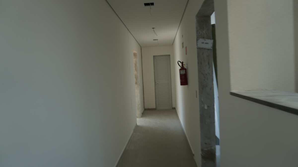 Apartamento 404 com duas vagas para até 3 carros cada vaga - Condomínio Le Gris - Av. Manoel Ribas, 3574 - Santa Felicidade - Curitiba/PR — foto 8 de 14