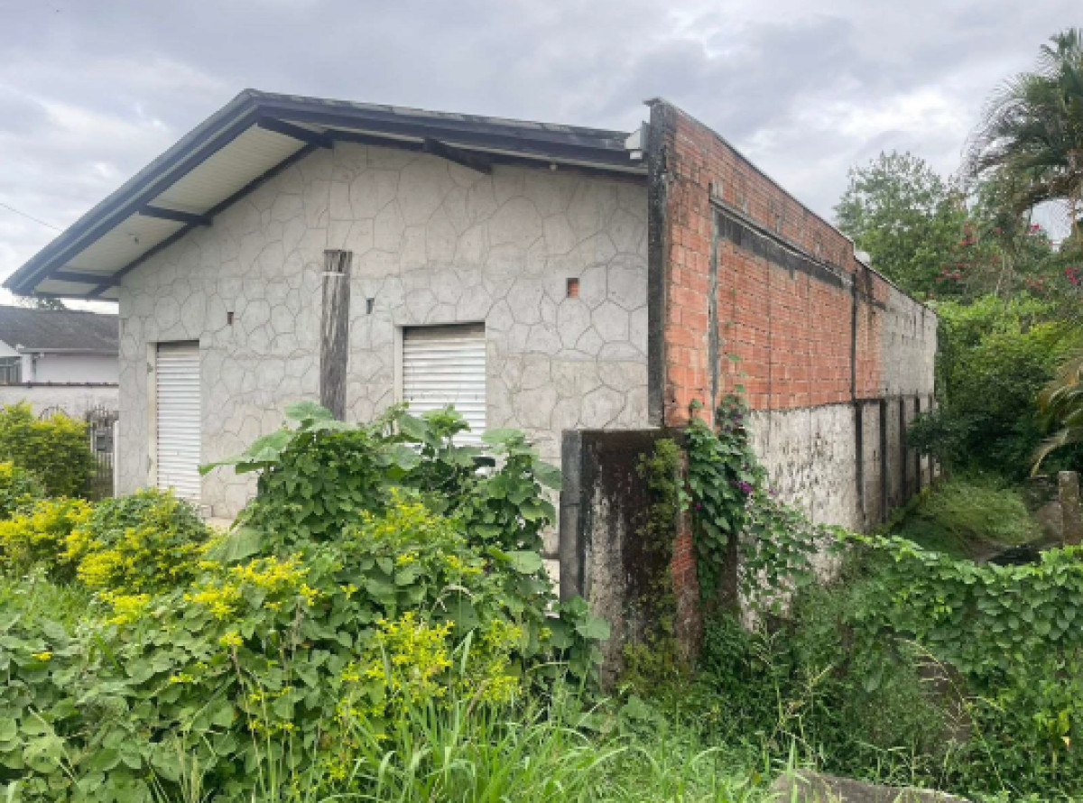Casa com edícula - avenida tiago peixoto, 3485 – antonina/pr
