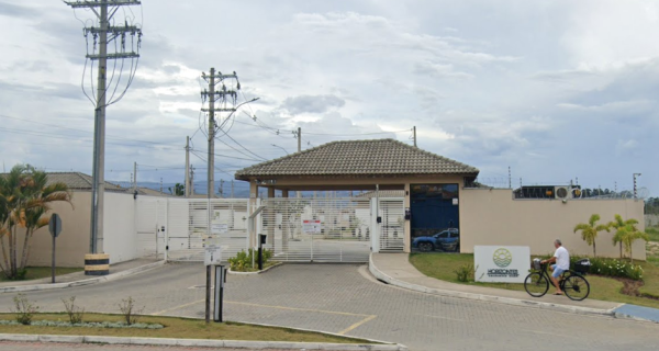 Direitos - Casa - Horizontes Condomínio Clube - Rod. Ver. Abel Fabrício Dias, 6210 - Moreira César - Pindamonhangaba/SP