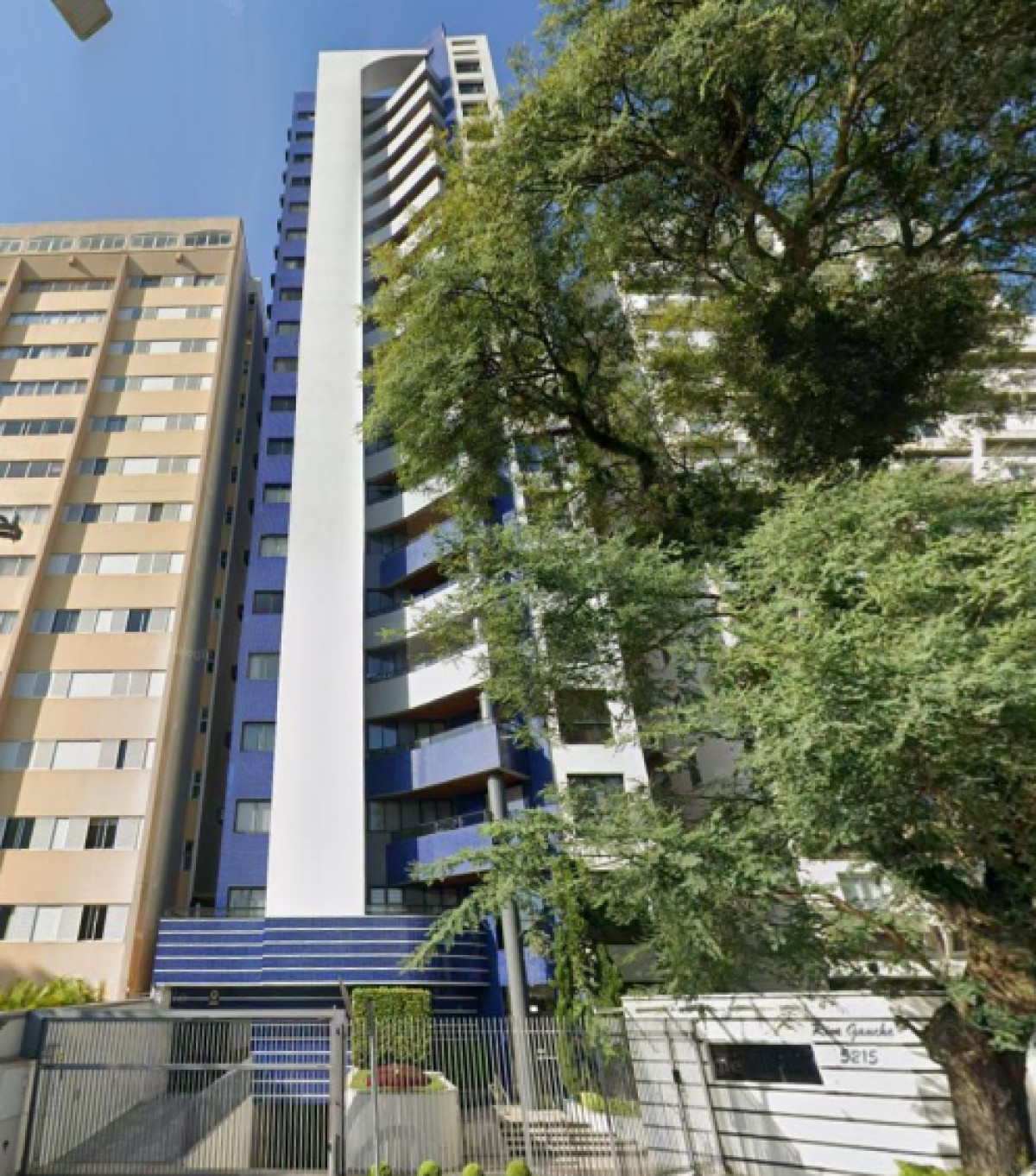 Apartamento com 3 vagas de garagem – av. visconde de guarapuava, 5215 - ed. rive gauche – batel – curitiba/pr