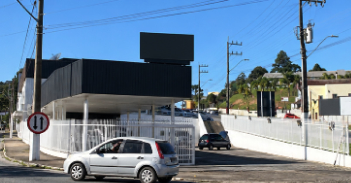 Imagem do imóvel Terreno com Imóvel Comercial - Rodovia BR 280, nº 102, Bairro Vila Nova - Rio Negrinho/SC