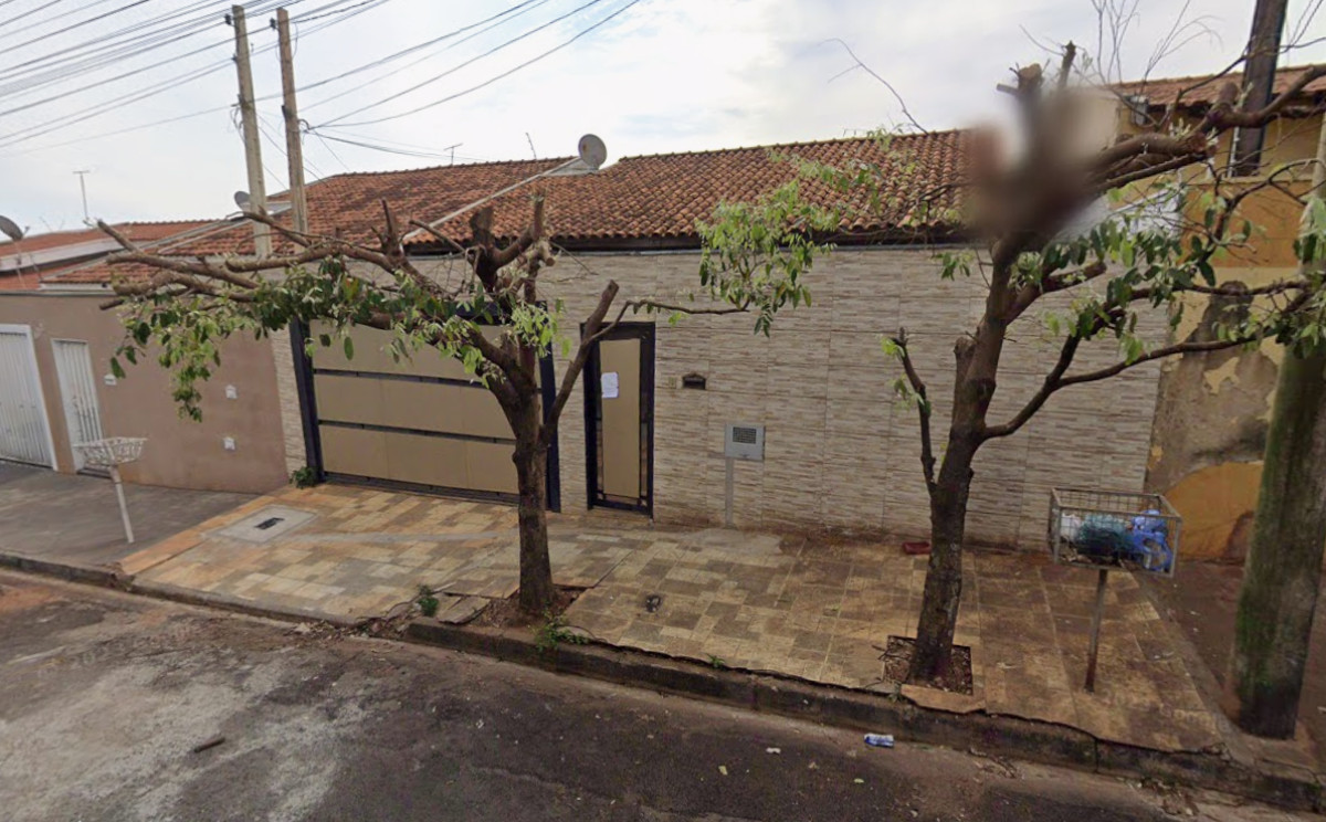 Casa no Parque das Aroeiras (foto 2 de 3)