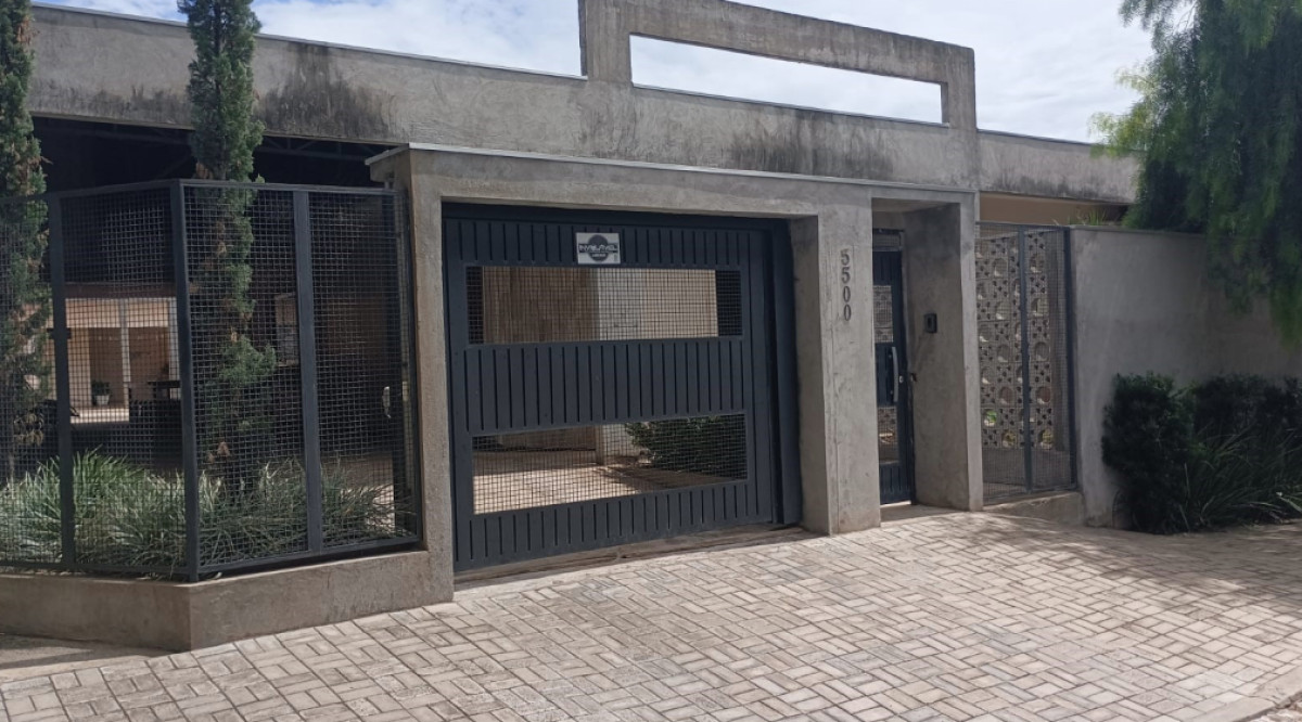 Imagem do imóvel Casa - R. Alagoas, 5500 - Zona II - Umuarama/PR