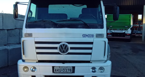 Caminhão VW 15.180 2002/2002