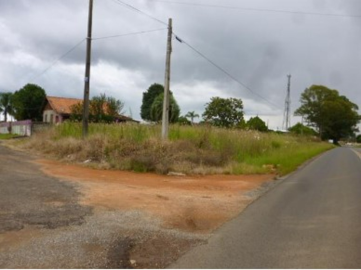 Lote de terreno e FIAT/UNO MILE FIRE FLEX, localizado em Ponta Grossa - PR, bairro Uvaranas